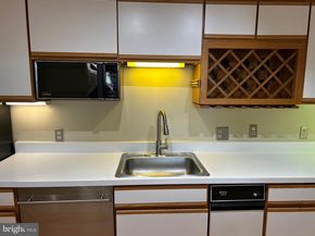 918-920 Spruce Street 11, Philadelphia PA 19107