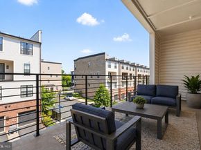 7538 Sawyer Farm Way 1414, Mclean VA 22102