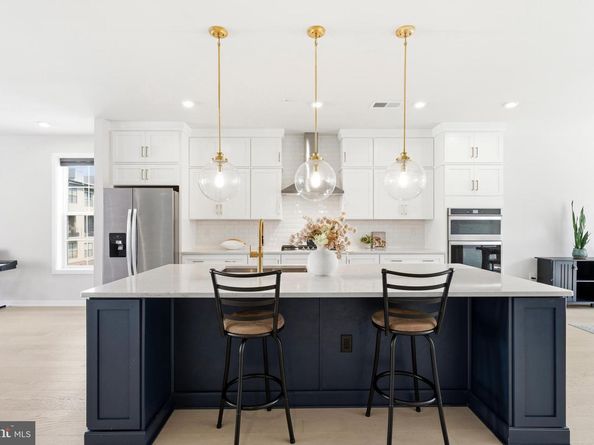 7538 Sawyer Farm Way 1414, Mclean VA 22102