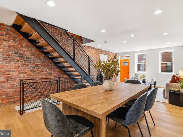 1906 S 10TH Street, Philadelphia PA 19148