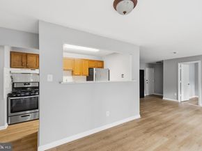 8006 Chanute Place 17/4, Falls Church VA 22042