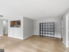 8006 Chanute Place 17/4, Falls Church VA 22042