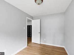 8006 Chanute Place 17/4, Falls Church VA 22042