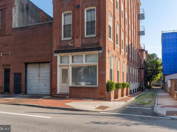 320 Race Street 1, Philadelphia PA 19106