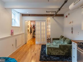 320 Race Street 1, Philadelphia PA 19106