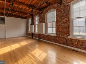 320 Race Street 1, Philadelphia PA 19106