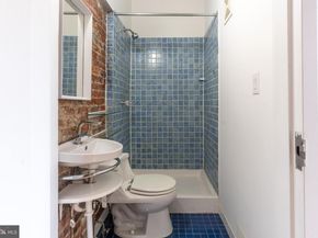 320 Race Street 1, Philadelphia PA 19106