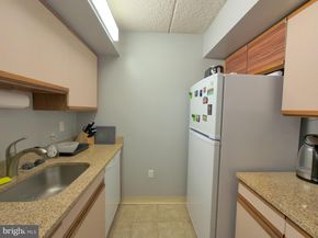 200 Lombard Street 534, Philadelphia PA 19147