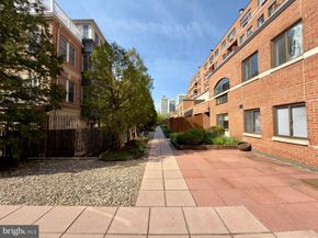 200 Lombard Street 534, Philadelphia PA 19147