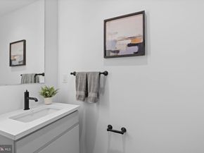 654 Fairmount Avenue MODEL, Philadelphia PA 19123