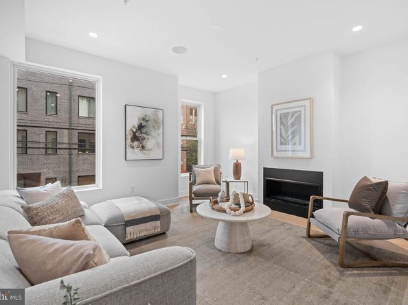 654 Fairmount Avenue MODEL, Philadelphia PA 19123