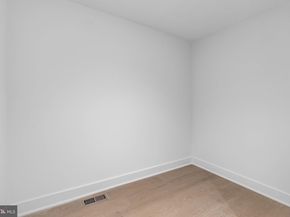 654 Fairmount Avenue MODEL, Philadelphia PA 19123