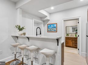 9925 Conestoga Way, Potomac MD 20854