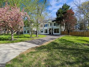 9925 Conestoga Way, Potomac MD 20854