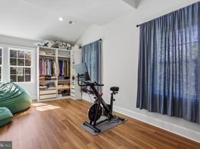 9925 Conestoga Way, Potomac MD 20854