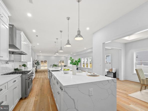 1713 N Cameron Street, Arlington VA 22207
