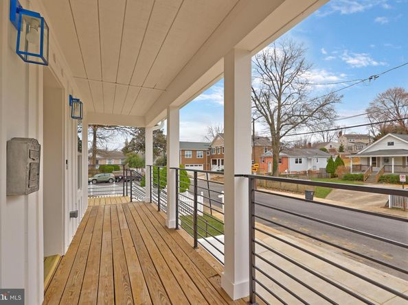 1713 N Cameron Street, Arlington VA 22207