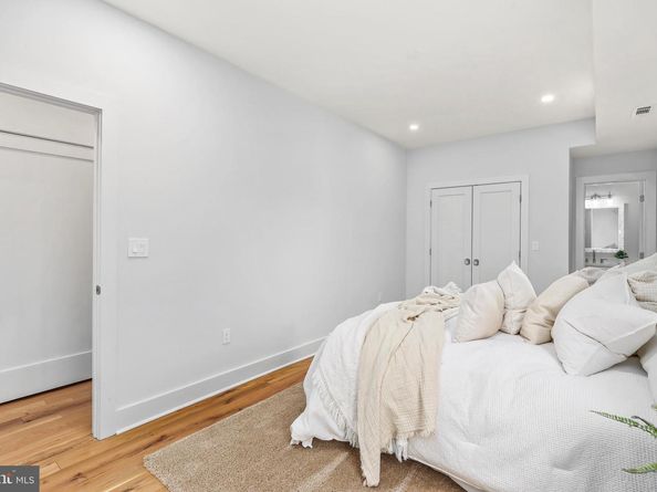 1713 N Cameron Street, Arlington VA 22207