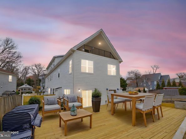 1713 N Cameron Street, Arlington VA 22207