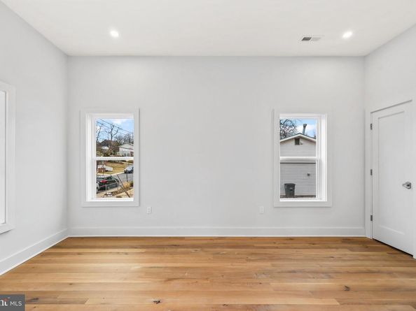1713 N Cameron Street, Arlington VA 22207