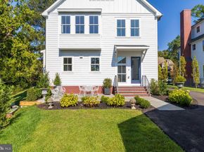 20 Pelham Road, Philadelphia PA 19119