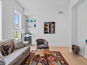 20 Pelham Road, Philadelphia PA 19119
