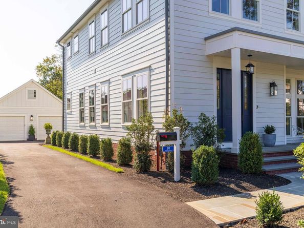 20 Pelham Road, Philadelphia PA 19119