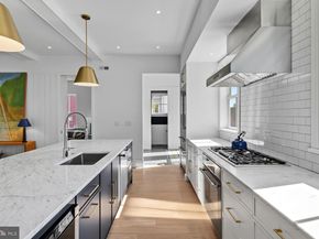 20 Pelham Road, Philadelphia PA 19119