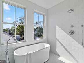 20 Pelham Road, Philadelphia PA 19119