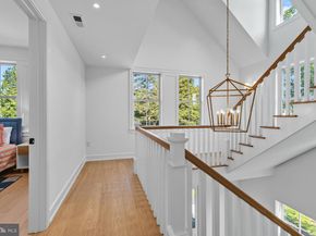 20 Pelham Road, Philadelphia PA 19119