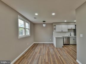1028 Brixton Court, Sterling VA 20164