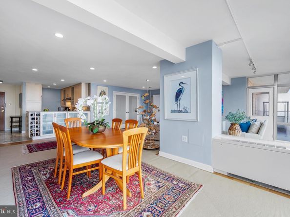 730 24TH Street NW 906/907, Washington DC 20037
