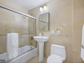 730 24TH Street NW 906/907, Washington DC 20037