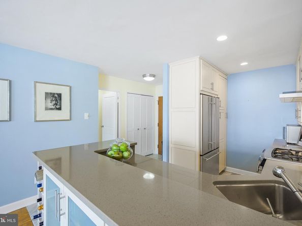 730 24TH Street NW 906/907, Washington DC 20037