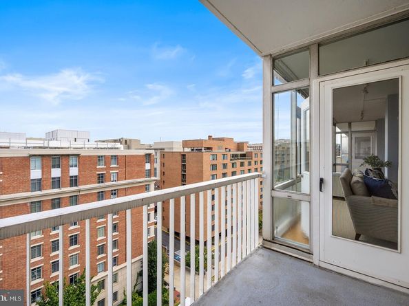 730 24TH Street NW 906/907, Washington DC 20037