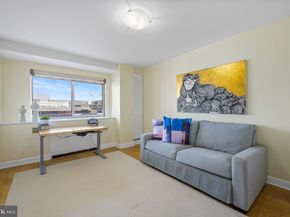 730 24TH Street NW 906/907, Washington DC 20037