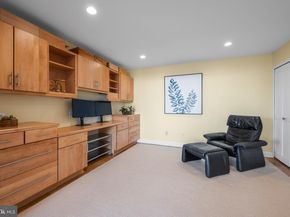 730 24TH Street NW 906/907, Washington DC 20037