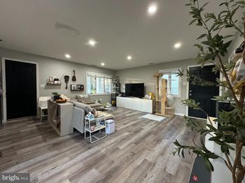28 Outlook Lane