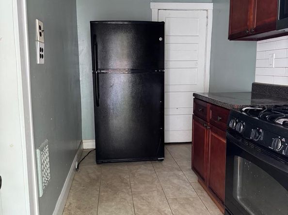2536 S 61st Street, Philadelphia PA 19142