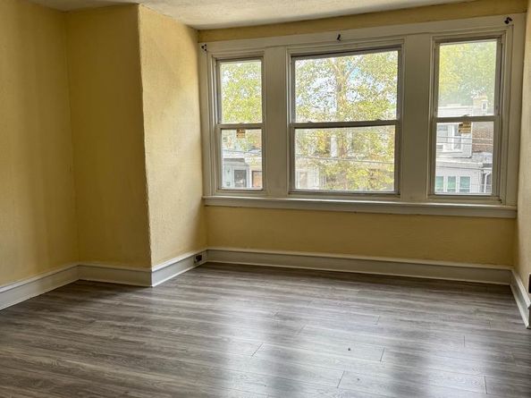 2536 S 61st Street, Philadelphia PA 19142