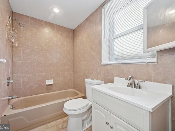 1183 S 13TH Street, Philadelphia PA 19147