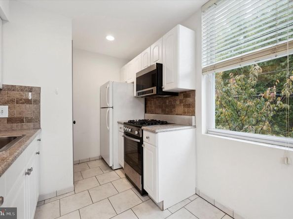 1183 S 13TH Street, Philadelphia PA 19147