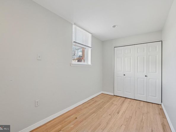 1183 S 13TH Street, Philadelphia PA 19147