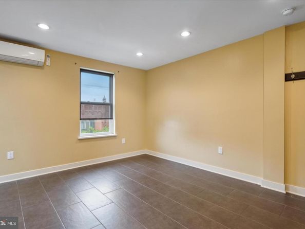 1183 S 13TH Street, Philadelphia PA 19147