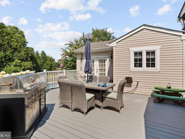 432 Schindler Drive, Yardley PA 19067