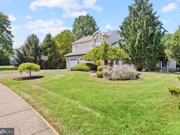 432 Schindler Drive, Yardley PA 19067