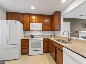 6611 Jupiter Hills Circle, Alexandria VA 22312