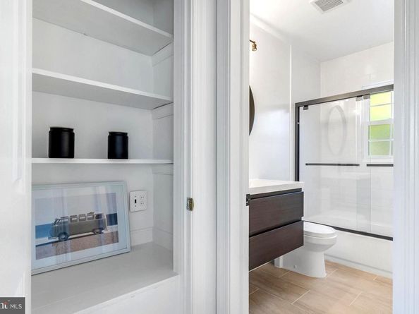 2339 Barbour Road, Falls Church VA 22043