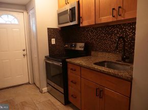 830 18TH Street NE, Washington DC 20002