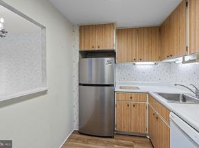 100 West Avenue 202S (2B), Jenkintown PA 19046